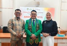 Promosi Doktor Angga Satrya Soroti Hak Anak Bawaan di Lapas, LASKAR Tekankan Penguatan SDM FOTO: Ketua Umum Lembaga Studi Hukum dan Advokasi Rakyat (LASKAR) Sulawesi Selatan, Illank Radjab, S.H., menyambut Sidang Ujian Promosi Doktor Program Doktor Ilmu Hukum Universitas Muslim Indonesia yang diikuti Angga Satrya.