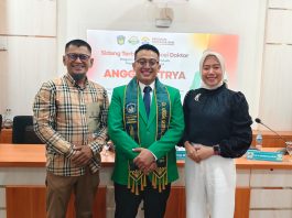 Promosi Doktor Angga Satrya Soroti Hak Anak Bawaan di Lapas, LASKAR Tekankan Penguatan SDM FOTO: Ketua Umum Lembaga Studi Hukum dan Advokasi Rakyat (LASKAR) Sulawesi Selatan, Illank Radjab, S.H., menyambut Sidang Ujian Promosi Doktor Program Doktor Ilmu Hukum Universitas Muslim Indonesia yang diikuti Angga Satrya.