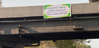 Berafiliasi dengan Kelompok OPM: Beredar Spanduk Tolak Keberadaan Konsulat KNPB di Makassar FOTO: "Separatis = KNPB, Warga Makassar menolak organisasi ilegal yang anti NKRI," tulisan di kawasan jembatan flyover, Jalan Urip Sumoharjo, Km 4.