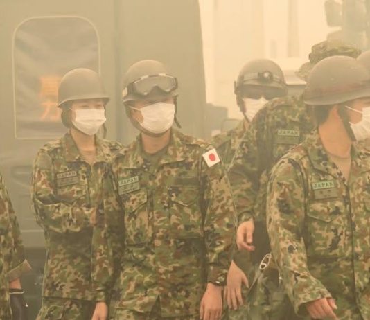 Disambut Marching Band, Netizen Sebut Tentara Jepang Kebingungan FOTO: Pasukan Bela Diri Jepang (JSDF) di Kalimantan Barat, Indonesia. (Dok via Facebook)