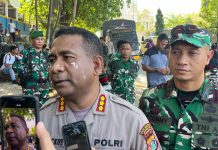 Aksi di USTJ Berujung Anarkis, Polisi Kedepankan Tindakan Terukur FOTO: Kapolresta Jayapura Kota Kombes Pol Fredrickus W. A. Maclarimboen, S.I.K., M.H., CPHR saat memberikan keterangan pers. (Dok. Polresta Jayapura)