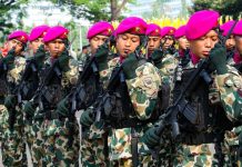 Korps Marinir Hadiri HUT KE-81 TNI FOTO: Prajurit Marini TNI AL saat menghadiri HUT KE-81 TNI di Jakarta, (Dispen Kormar TNI Angkatan Laut (Jakarta).