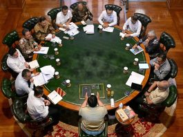 Menteri dan Wakil Menteri Kelautan dan Perikanan Temui Presiden di Hambalang FOTO: Presiden Prabowo Subianto menerima Menteri Kelautan dan Perikanan Sakti Wahyu Trenggono serta Wakil Menteri Kelautan dan Perikanan Didit Herdiawan Ashaf di Hambalang, Kabupaten Bogor, pada Jumat, 9 Oktober 2026. (Dok.seskab)