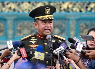Presiden Lantik Maruli Simanjuntak sebagai Wakil Panglima TNI dan Tandyo Budi Revita KSAD FOTO: Jenderal TNI Maruli Simanjuntak sebagai Wakil Panglima TNI merangkap Kepala Badan Nasional Pengelola Perbatasan dan Daerah Terpencil, saat memberikan keterangan pers. (Sumber: BPMI Setpres)