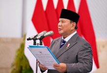 Presiden Prabowo Lantik Empat Wakil Menteri, Kepala BNPB, serta Kepala dan Wakil Kepala BPGMN FOTO: Presiden Prabowo Subianto saat melantik empat wakil menteri Kabinet Merah Putih, Kepala Badan Nasional Penanggulangan Bencana (BNPB), serta Kepala dan Wakil Kepala Badan Pengelolaan Gambut dan Mangrove Nasional (BPGMN) di Istana Negara, Jakarta, Kamis (15/10/2026). (Sumber: BPMI Setpres)