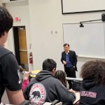 JK di NIU: Transisi Energi Hijau Tak Mudah, Butuh Kolaborasi Pemerintah dan Dunia Usaha FOTO: Wakil Presiden ke-10 dan ke-12 RI, Jusuf Kalla (JK) di Northern Illinois University (NIU), DeKalb, Illinois, Amerika Serikat, Selasa pagi, 20 Oktober 2026, waktu setempat. (Dok. Husain Abdullah)