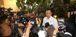 Menko AHY: Pemerintah Terus Mendorong Pemenuhan Prioritas Nasional FOTO: Menteri Koordinator Bidang Infrastruktur dan Pembangunan Kewilayahan Agus Harimurti Yudhoyono (AHY) saat memberikan keterangan pers. (Dok.Biro Data, Komunikasi dan Informasi Publik, Kemenko Bidang Infrastruktur dan Pembangunan Kewilayahan)