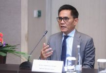 BNN Perkuat Kerjasama Regional, Hadapi Ancaman Narkotika Sintetis FOTO: Deputi Hukum dan Kerja Sama BNN RI, Krisno H. Siregar, pada pertemuan yang berlangsung di DoubleTree Hotel, Cikini, Jakarta Pusat, pada Selasa (27/10). (Dok. Humas BNN)