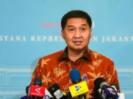 Pemerintah Perkuat Program Perumahan, Tingkatkan Kelayakan Hunian hingga Berdayakan UMKM Lokal FOTO: Menteri Perumahan dan Kawasan Permukiman (PKP) Maruarar Sirait saat memberikan keterangan pers di Kantor Presiden, Jakarta, Senin (26/10/2026). (Sumber: BPMI Setpres)
