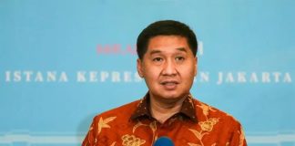 Pemerintah Perkuat Program Perumahan, Tingkatkan Kelayakan Hunian hingga Berdayakan UMKM Lokal FOTO: Menteri Perumahan dan Kawasan Permukiman (PKP) Maruarar Sirait saat memberikan keterangan pers di Kantor Presiden, Jakarta, Senin (26/10/2026). (Sumber: BPMI Setpres)
