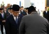 Rocky Gerung Resmi Dilantik Jadi Wantimpres FOTO: Akademisi dan pengamat politik Rocky Gerung resmi dilantik oleh Presiden Prabowo Subianto sebagai anggota Dewan Pertimbangan Presiden (Wantimpres) di Istana Kepresidenan, Jakarta, pada Jumat, 2 Oktober 2026. (Tangkap layar)