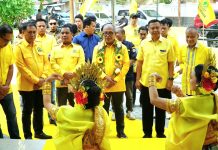 IAS Puji Kepemimpinan Basli Ali Antar Golkar Terus Berjaya di Kabupaten Kepulauan Selayar FOTO: Ilham Arief Sirajuddin (IAS) didampingi Sekertaris DPD I Golkar Sulsel Rahman Pina di Kabupaten Kepulauan Selayar.
