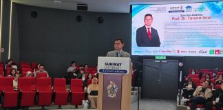Taruna Ikrar, Kepala BPOM, Ajak Ilmuwan ASEAN Bangun Ekosistem Mikrobioma di Sunway University Selangor Malaysia