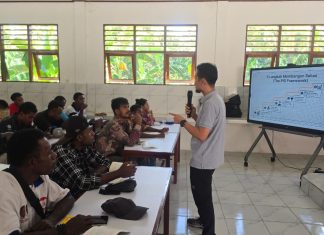 TEP Unhas di Fakfak Gelar Pelatihan Bisnis, Peserta Jalan Kaki 8 Kilometer Setiap Hari FOTO: Pelatihan Peningkatan Kompetensi Bisnis Terintegrasi yang digelar Tim Ekspedisi Patriot Kelompok 11 Universitas Hasanuddin di Kawasan Transmigrasi Weri-Saharey, Kabupaten Fakfak, Papua Barat.