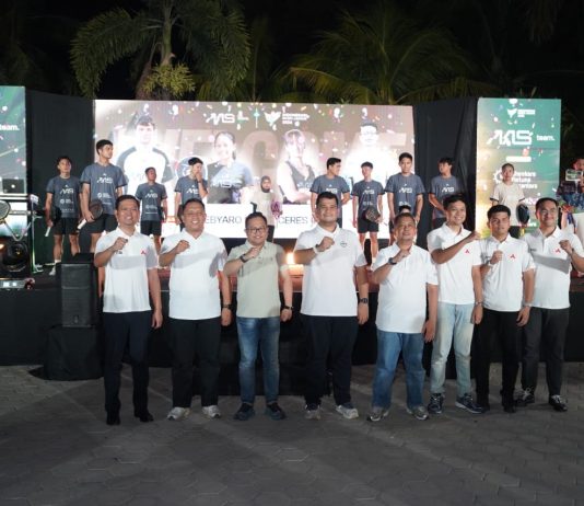 Tim AAS Siap Bertarung di Liga Padel Indonesia FOTO: Peluncuran tim dan jersey AAS Padel Team 2026 di eks Hotel Pantai Gapura Makassar, Minggu (4/10/2026) malam.