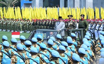 81 Tahun TNI Mengabdi Kepada Bangsa dan Negara FOTO: Presiden Prabowo Subianto memimpin Upacara Peringatan Hari Ulang Tahun ke-81 Tentara Nasional Indonesia (TNI) di Lapangan PRIMA, Markas Besar TNI, Cilangkap, Jakarta, Senin, 5 Oktober 2026. (DOK Seskab)