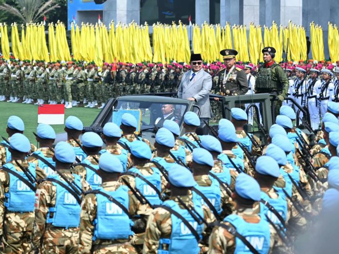 FOTO: Presiden Prabowo Subianto memimpin Upacara Peringatan Hari Ulang Tahun ke-81 Tentara Nasional Indonesia (TNI) di Lapangan PRIMA, Markas Besar TNI, Cilangkap, Jakarta, Senin, 5 Oktober 2026. (DOK Seskab)