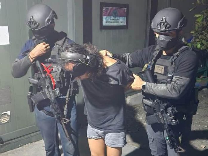 FOTO: Salah satu terduga teroris saat diamankan Densus 88. (Dok via Bengkulutoday.com)