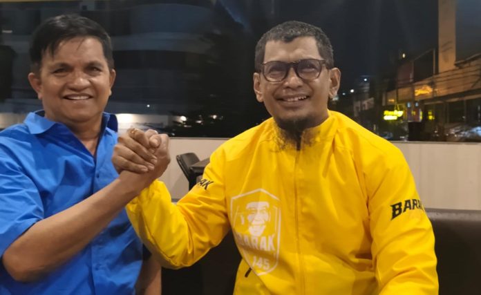 FOTO: Arifin Majid Anggota DPRD Makassar bersama Ketua Umum Barisan Anak Rakyat (BARAK) 145, Illank Radjab. FOTO: Arifin Majid Anggota DPRD Makassar bersama Ketua Umum Barisan Anak Rakyat (BARAK) 145, Illank Radjab.