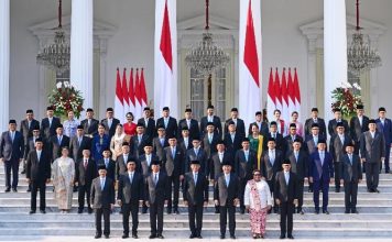 Kinerja Pembantu Presiden Versi CELIOS, Terbaik: AHY, Mentan Amran, Terburuk: Bahlil dan Pigai FOTO: Presiden Prabowo Subianto secara resmi melantik para wakil menteri Kabinet Merah Putih masa jabatan periode tahun 2024-2029. Acara pelantikan tersebut digelar di Istana Negara, Jakarta, pada Senin, 21 Oktober 2024. (Dok. Seskab)