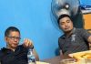 Praktisi Hukum Bela Fanny Frans, Jangan Gunakan Marwah Profesi untuk Memperkeruh Polemik FOTO: Syamsul Bahri Majjaga (Kanan) saat bersama Rocky Gerung di Kantor PBHI Sulawesi Selatan. (ist)