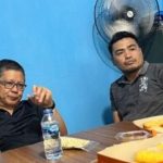Praktisi Hukum Bela Fanny Frans, Jangan Gunakan Marwah Profesi untuk Memperkeruh Polemik FOTO: Syamsul Bahri Majjaga (Kanan) saat bersama Rocky Gerung di Kantor PBHI Sulawesi Selatan. (ist)