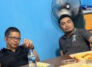 Praktisi Hukum Bela Fanny Frans, Jangan Gunakan Marwah Profesi untuk Memperkeruh Polemik FOTO: Syamsul Bahri Majjaga (Kanan) saat bersama Rocky Gerung di Kantor PBHI Sulawesi Selatan. (ist)