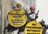 2 Tahun Pemerintahan PraGib, Greenpeace Indonesia Bentang Spanduk di Bundaran HI FOTO: Sejumlah aktivis Greenpeace Indonesia menggelar aksi damai di kawasan Bundaran HI, Jakarta Pusat, Selasa (20/10/2026). (Dok. Greenpeace Indonesia)