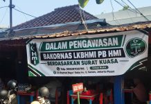 Bakornas LKBHMI PB HMI Layangkan Somasi Terbuka, Desak Pertanggungjawaban atas Dugaan Penutupan UMKM Loksen JP 33 FOTO: Usaha pedagang di Lokasi Sementara (Loksem) JP 33, kawasan Jalan Kramat Raya/Soka No. 2, Senen, Jakarta Pusat. (Dok. BAKORNAS LKBHMI PB HMI)