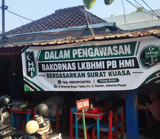 Bakornas LKBHMI PB HMI Layangkan Somasi Terbuka, Desak Pertanggungjawaban atas Dugaan Penutupan UMKM Loksen JP 33 FOTO: Usaha pedagang di Lokasi Sementara (Loksem) JP 33, kawasan Jalan Kramat Raya/Soka No. 2, Senen, Jakarta Pusat. (Dok. BAKORNAS LKBHMI PB HMI)