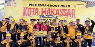 Ketua ESI Makassar Hasrul Kaharuddin Dampingi Atlit untuk Berlaga di Porprov Sulsel ke XVIII FOTO: Ketua ESI Makassar Hasrul Kaharuddin Dampingi Atlit untuk Berlaga di Porprov Sulsel ke XVIII di Lapangan Karebosi, kota Makassar, Selasa, (27/10) yang dihadiri Wali Kota Makassar dan Ketua KONI Ismail.