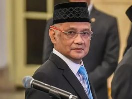 Jadi Buah Bibir, Dua Putra Menhaj Mundur dari Tenaga Ahli Kementerian Haji dan Umrah FOTO: Menteri Haji dan Umrah (Menhaj) Mochamad Irfan Yusuf (Foto: Antara).