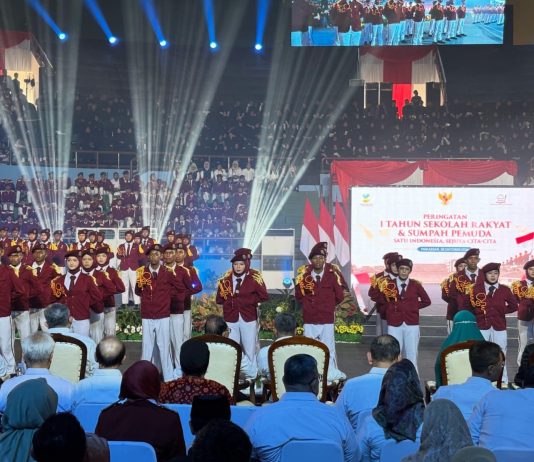 Sekolah Rakyat Diresmikan Mensos, Pangdam XIV/Hasanuddin Dukung Masa Depan Generasi Muda FOTO: Para siswa sekolah rakyat saat berkumpul di GOR Sudiang, Jl. Pajallang, Kec. Biringkanaya, Kota Makassar, Rabu (28/10/2026). (ist)