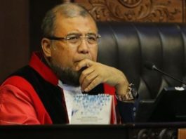 Tim Hukum Gibran Gandeng Mantan Hakim MK, ini Rekam Jejak Patrialis Akbar FOTO: Patrialis Akbar Mantan Hakim Mahkamah Konstitusi. (Foto: Ari Saputra/detikcom)