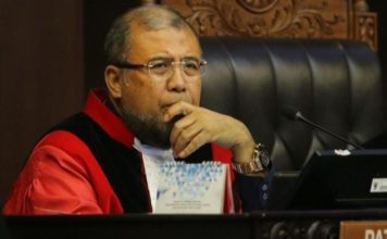 Tim Hukum Gibran Gandeng Mantan Hakim MK, ini Rekam Jejak Patrialis Akbar FOTO: Patrialis Akbar Mantan Hakim Mahkamah Konstitusi. (Foto: Ari Saputra/detikcom)