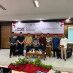 Andi Muzakkir Aqil dan Ismail Bachtiar Perkuat Persatuan Bangsa Lewat Sosialisasi Empat Pilar di Parepare Ket Foto: Anggota DPR RI Fraksi Partai Demokrat, Andi Muzakkir Aqil, bersama anggota DPR RI Fraksi Partai Keadilan Sejahtera (PKS), Ismail Bachtiar, saat menggelar Sosialisasi Empat Pilar MPR RI di Ballroom Hotel Kenari, Parepare. (Dok. Ist)