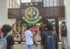 GRD-FPD: Kejati Jangan Gentar Terhadap Gugatan Praperadilan Kedua Eks Pj Gubernur Sulsel FOTO: Gerakan Revolusi Demokratik (GRD) dan Forum Perjuangan Demokratik (FPD) menggelar aksi unjuk rasa di kantor Kejaksaan Tinggi (Kejati) Sulawesi Selatan. Rabu, 28 Oktober 2026, sekitar pukul 16.10 WITA. (ist)
