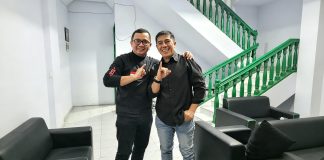 Daeng Ical Dorong Regulasi Siber Inklusif, Juru Bahasa Isyarat Diminta Wajib di Siaran Berita FOTO: Anggota DPR RI asal Sulawesi Selatan, Syamsu Rizal MI alias Daeng Ical bersama Perwakilan Ballak Inklusi, Abdul Rahman Daeng Gus Dur.