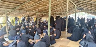 Bupati Bulukumba Hadiri Ritual Addingingi Rangkaian Kegiatan Festival Pinisi XVI Tahun 2026 FOTO: Bupati Bulukumba, H. Andi Muhtar Ali Yusuf, menghadiri ritual Addingingi yang menjadi salah satu rangkaian kegiatan Festival Pinisi XVI Tahun 2026. Ritual adat masyarakat Kajang tersebut berlangsung di Lapangan Desa Tambangan, Kamis (15/10/2026). (ist)
